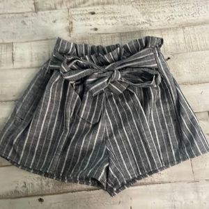 LOVE TREE SHORTS
